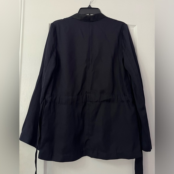 H&M Conscious Silk Blend Oversized tie Blazer (Size 6) - Picture 6 of 6
